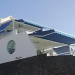 Βίλα Luxury Sea Front Caleton 40