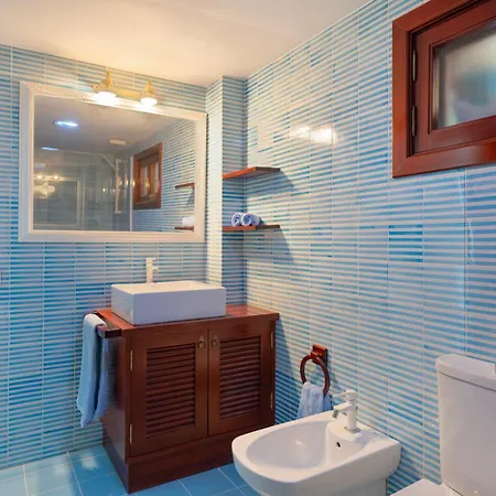 Villa Luxury Sea Front Caleton 40 Puerto del Carmen (Lanzarote)