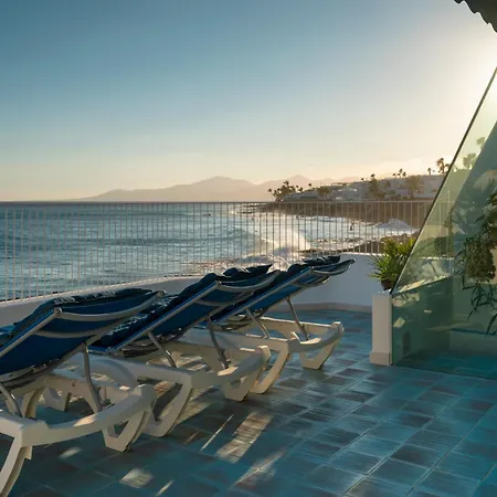 فيلة Luxury Sea Front Caleton 40 *