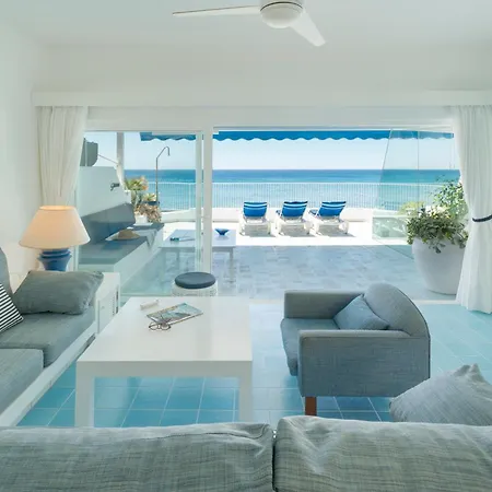Luxury Sea Front Caleton 40 Villa