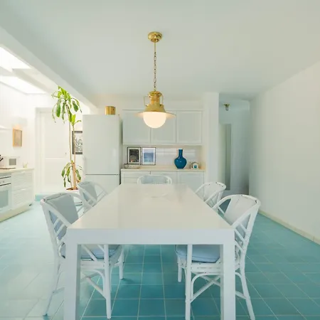 Villa Luxury Sea Front Caleton 40 *