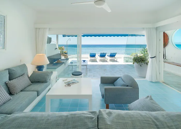 Luxury Sea Front Caleton 40 Villa